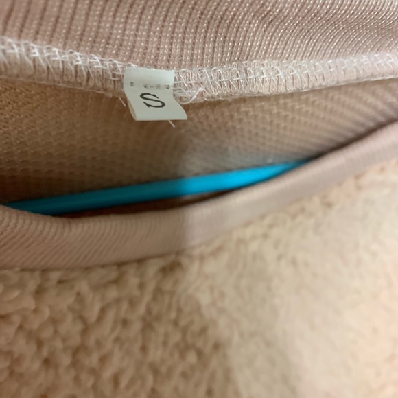 Sweater NWOT - Picture 3 of 7